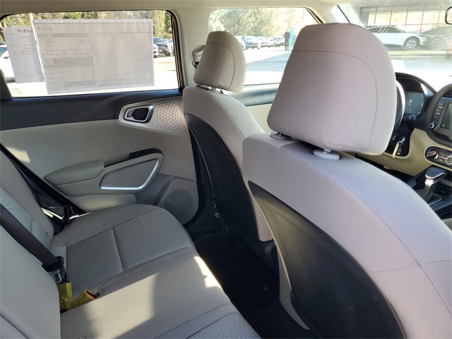 2025 Kia Soul LX photo 24