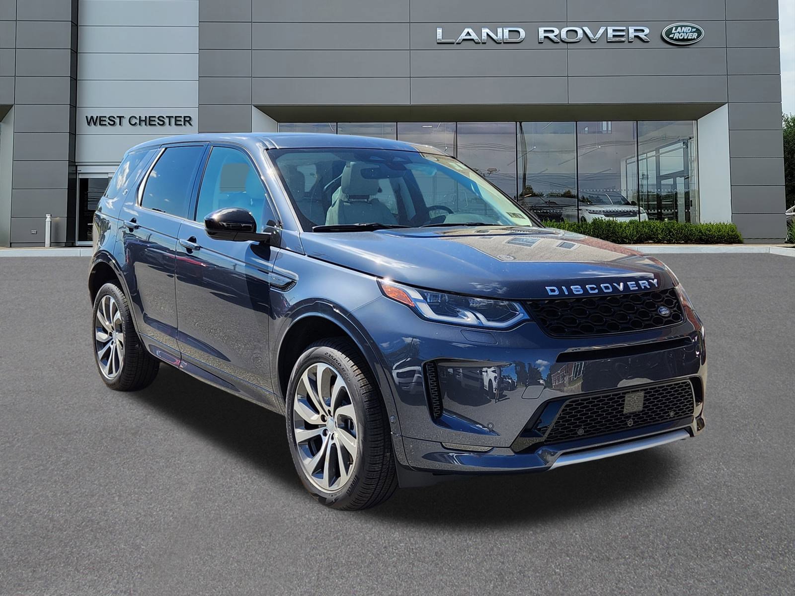 2025 Land Rover Discovery Sport S photo 2