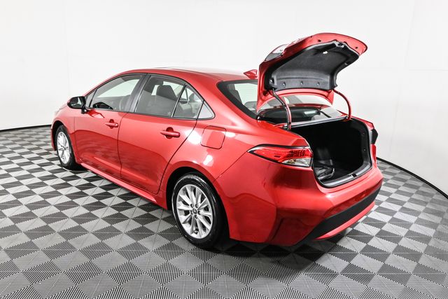 2020 Toyota Corolla LE Premium photo 27