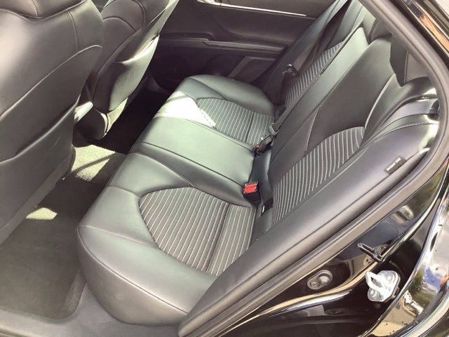 2022 Toyota Camry SE photo 15