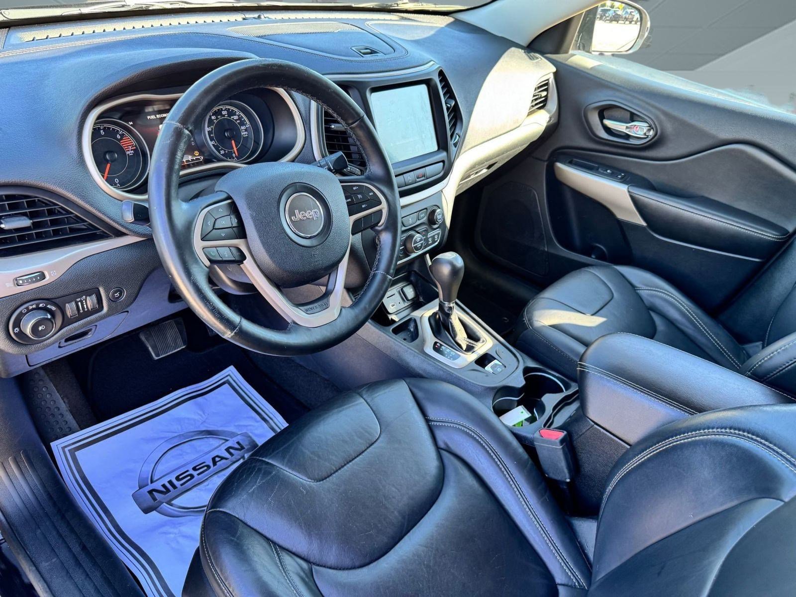 2018 Jeep Cherokee Limited photo 2