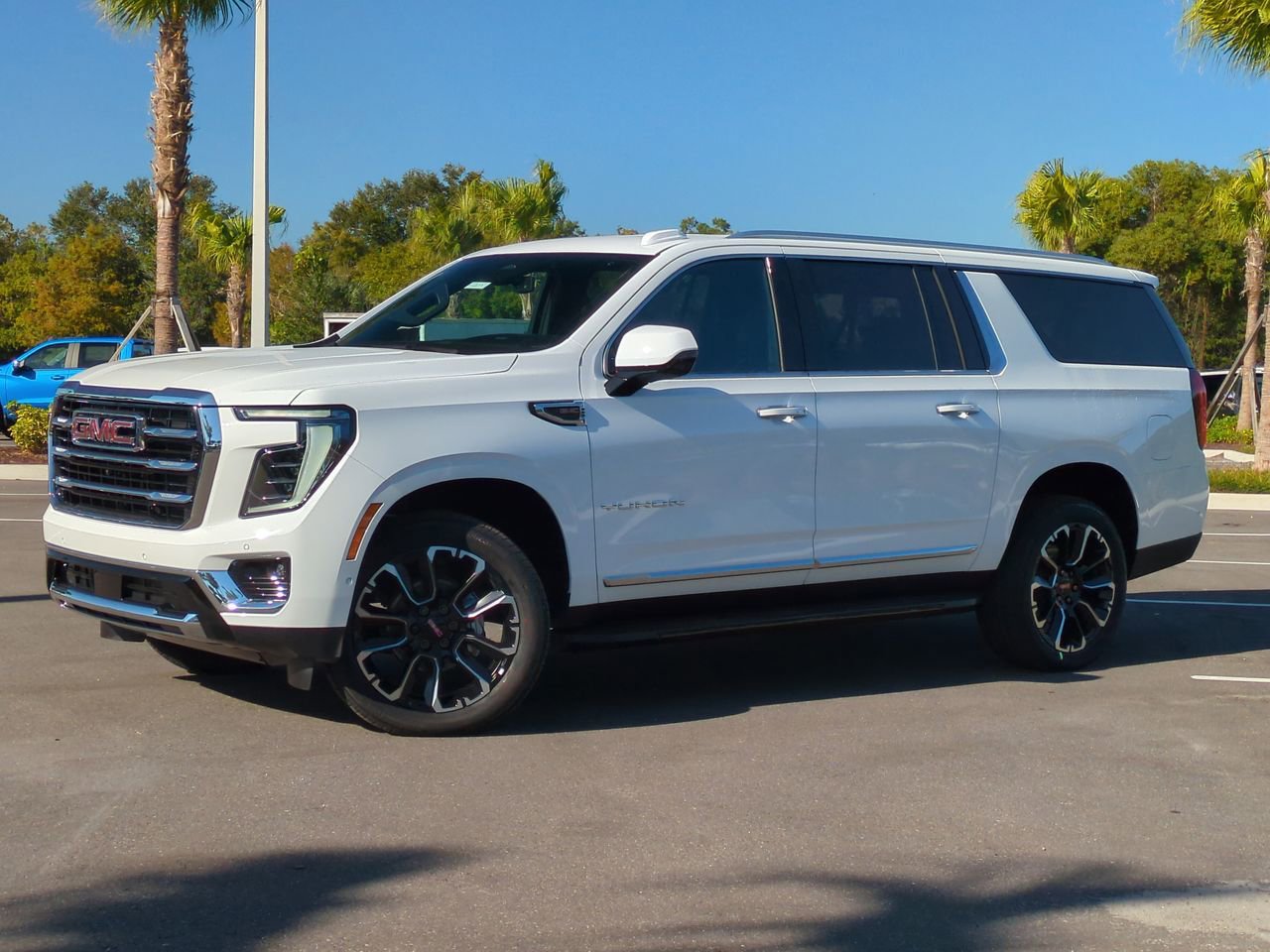 2026 GMC Yukon XL Elevation's photo