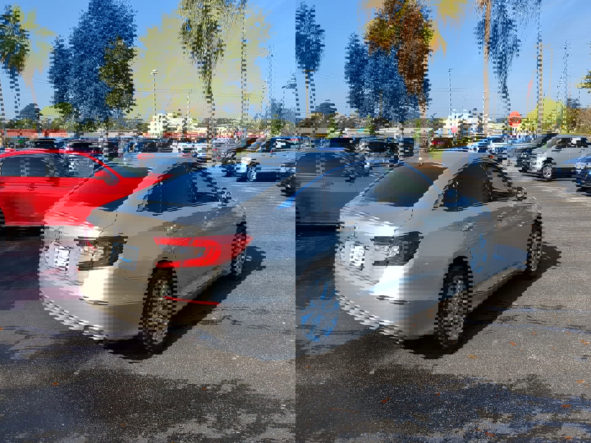 2018 Honda Accord LX 1.5T photo 4