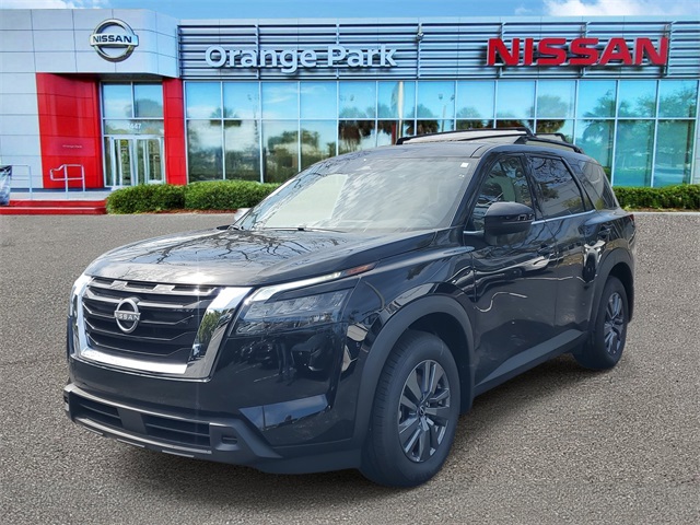 2025 Nissan Pathfinder SV photo 3