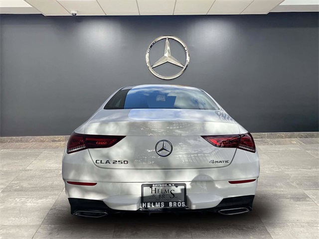 2022 Mercedes Benz CLA 250 4MATIC photo 3