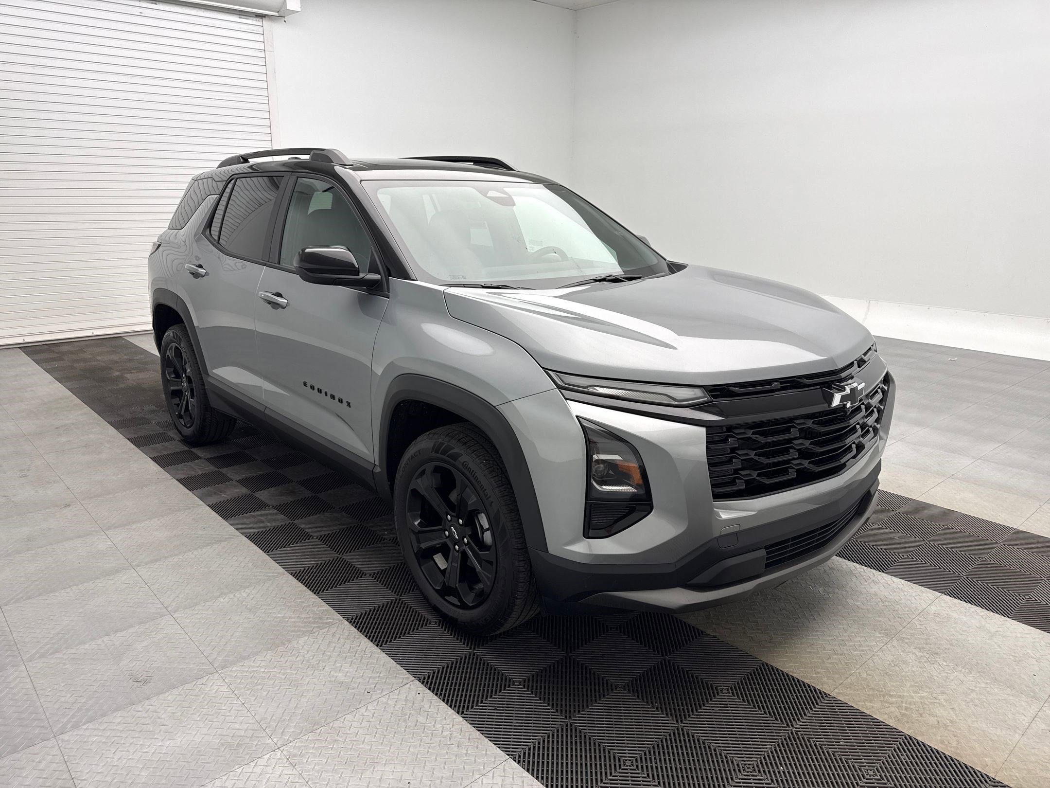 2026 Chevrolet Equinox LT photo 3