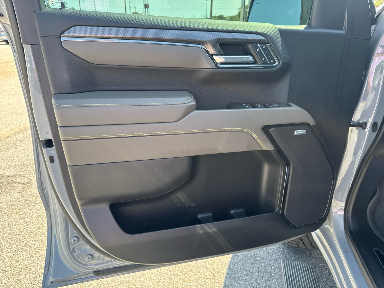 2024 Chevrolet Silverado 1500 ZR2 photo 10