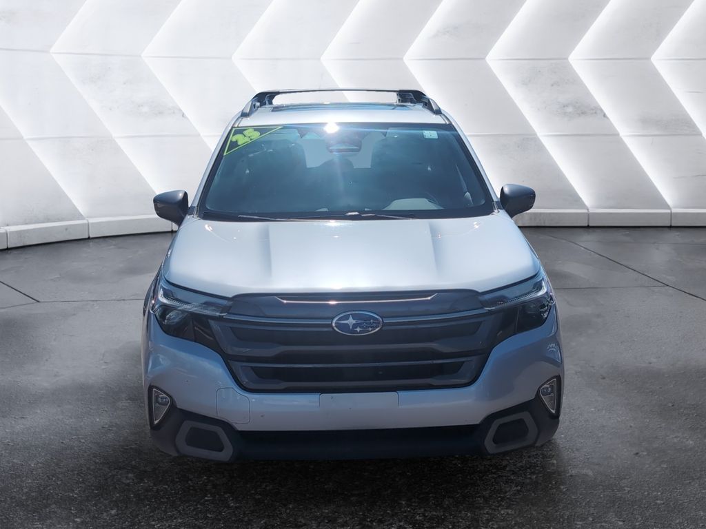 2025 Subaru Forester Limited photo 2