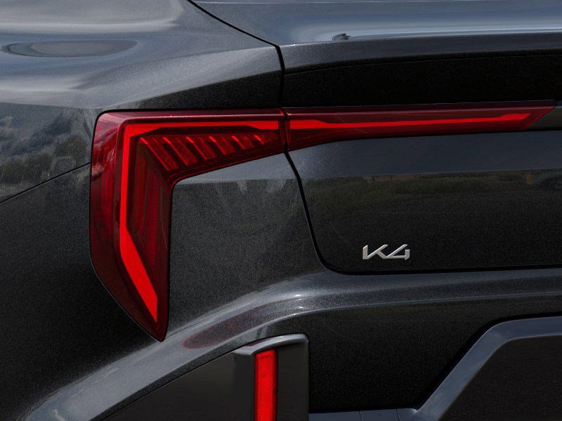 2025 Kia K4 GT-Line photo 9