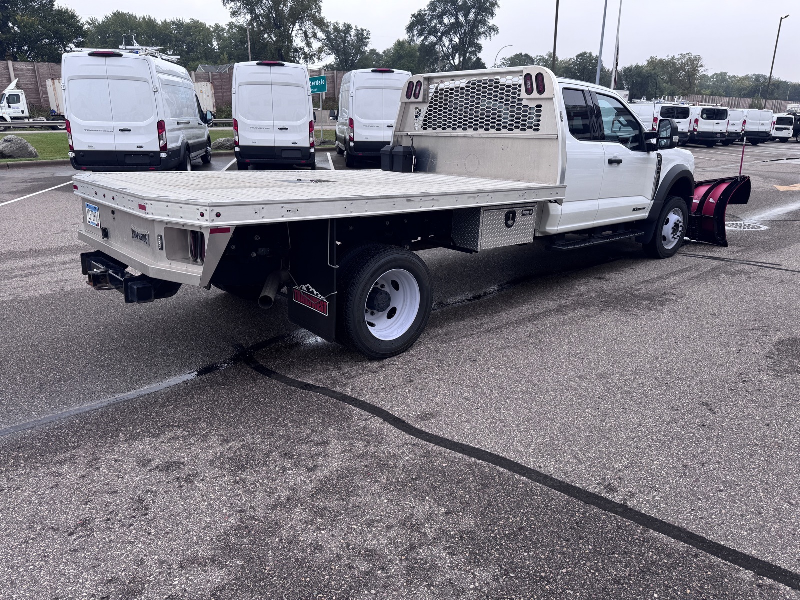 2023 Ford F-550 XLT photo 3