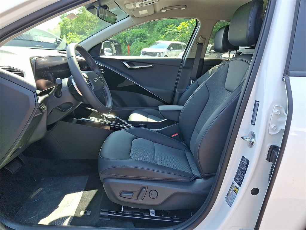 2025 Kia Niro EV Wind photo 12