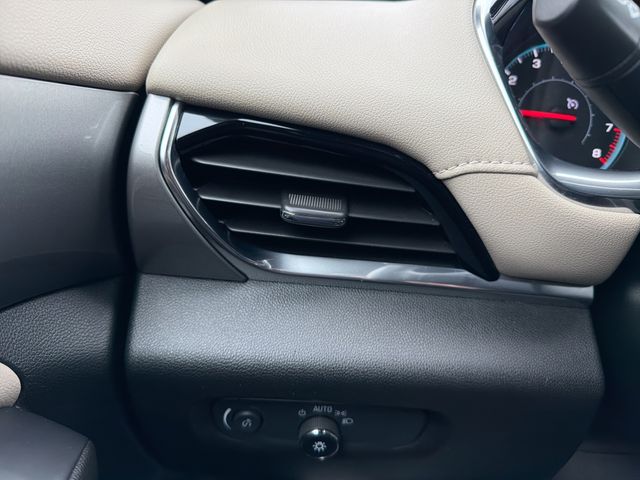 2022 CHEVROLET TRAVERSE - Image 17