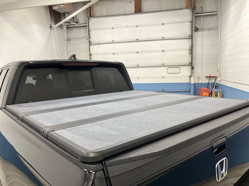 2021 Honda Ridgeline Black Edition photo 33