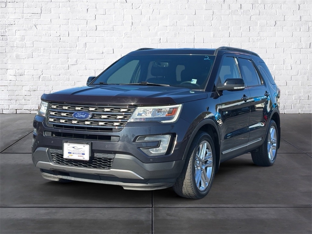 Used 2017 Ford Explorer XLT with VIN 1FM5K8D85HGB70562 for sale in South Pittsburg, TN