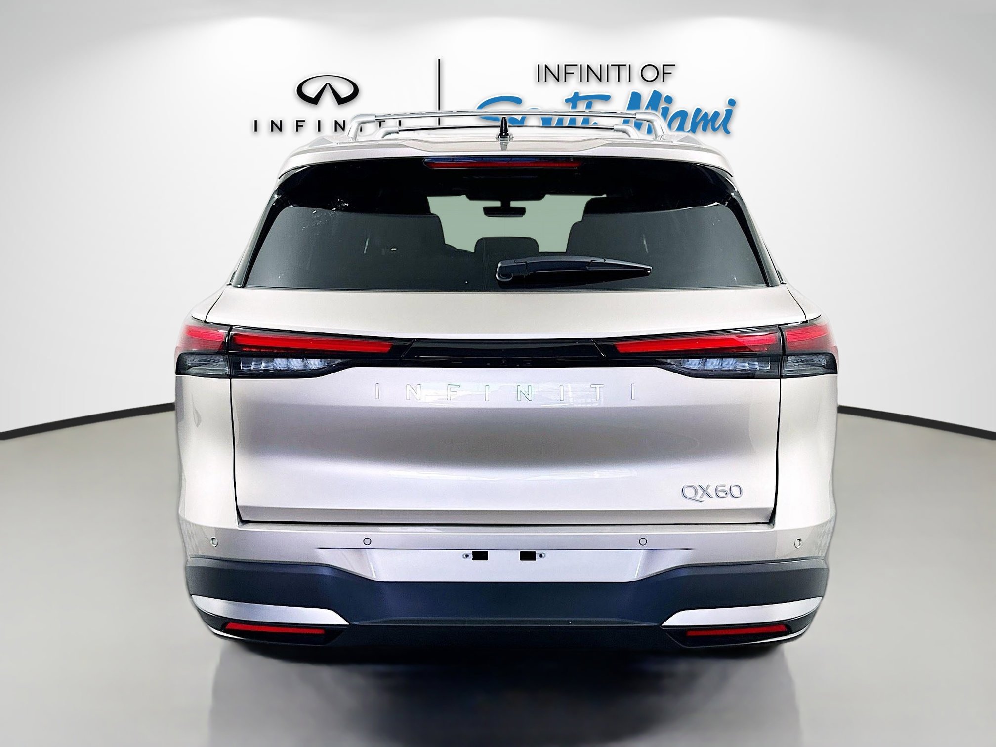 2026 Infiniti QX60 Luxe photo 2