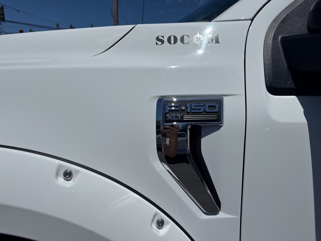 2022 Ford F-150 XLT photo 14