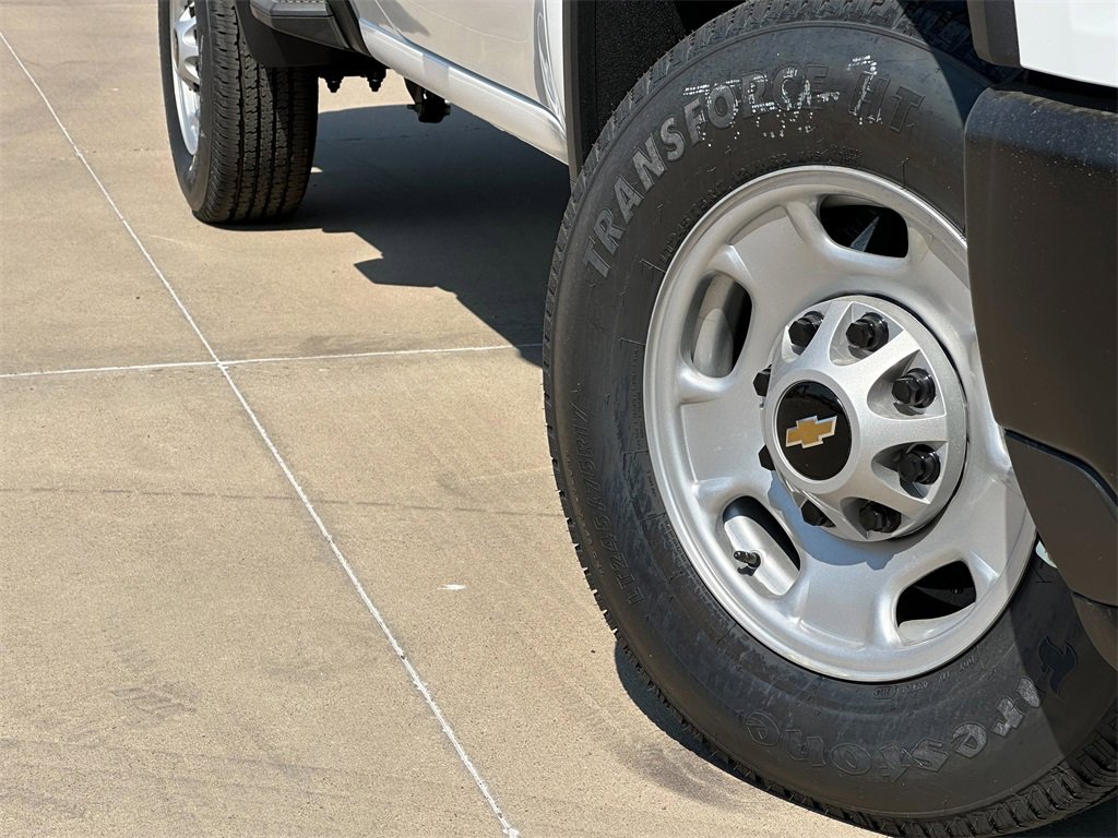 2024 Chevrolet Silverado 2500HD photo 3