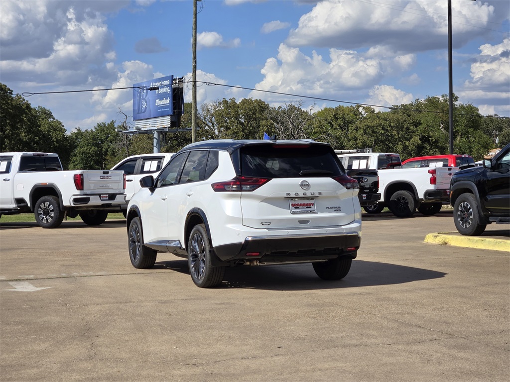 2026 Nissan Rogue Platinum photo 2