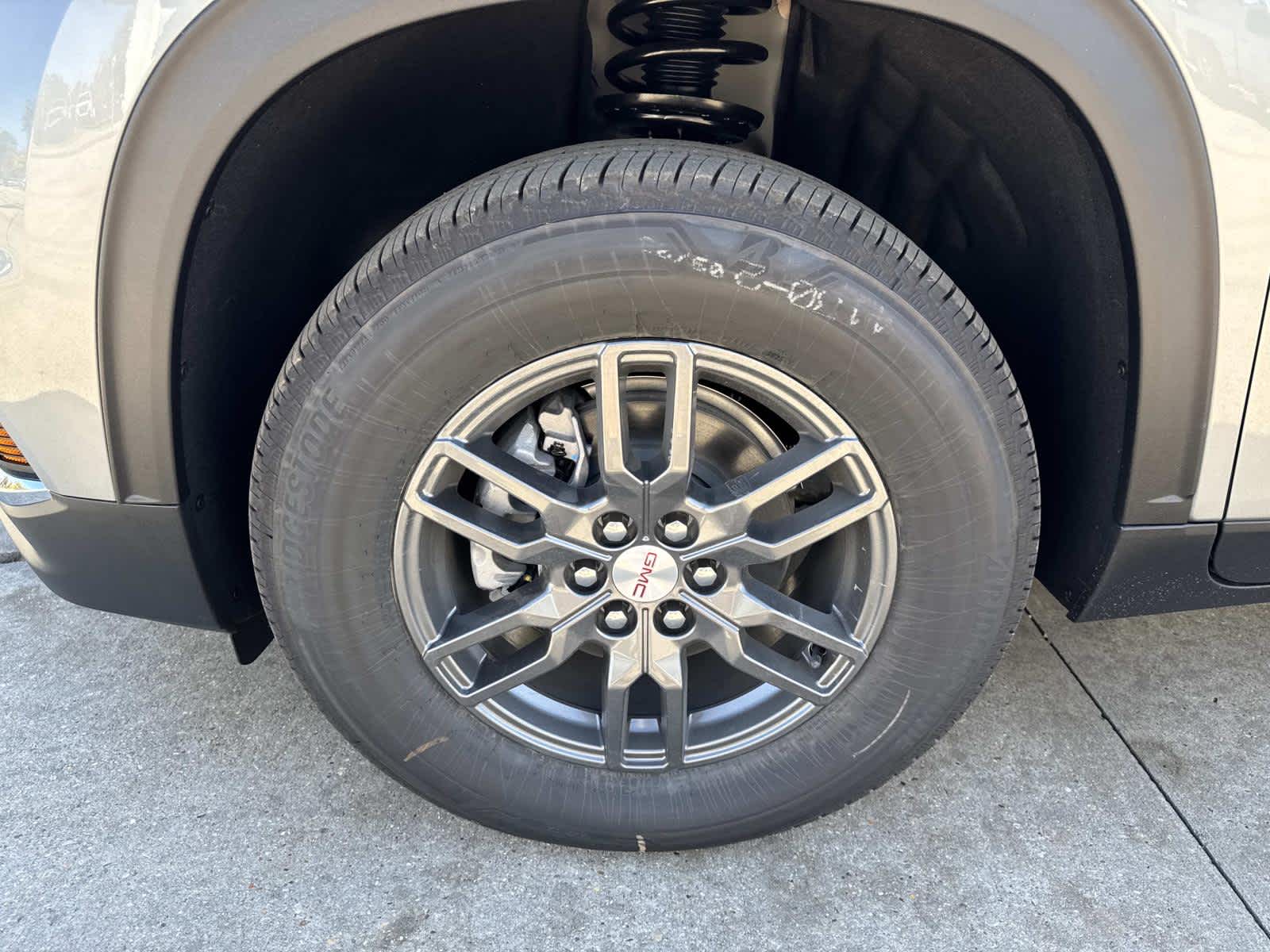 2026 Gmc Acadia Elevation photo 4