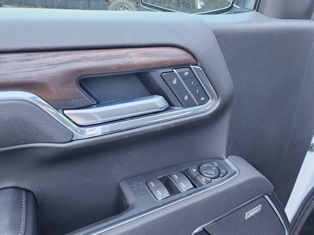 2025 Gmc Sierra 1500 SLT photo 13