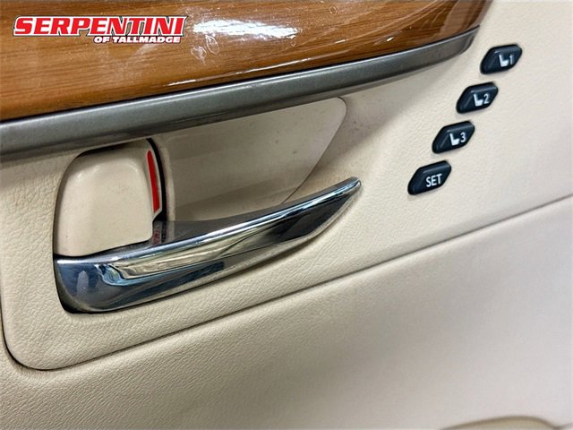 2014 Lexus ES 300h photo 16