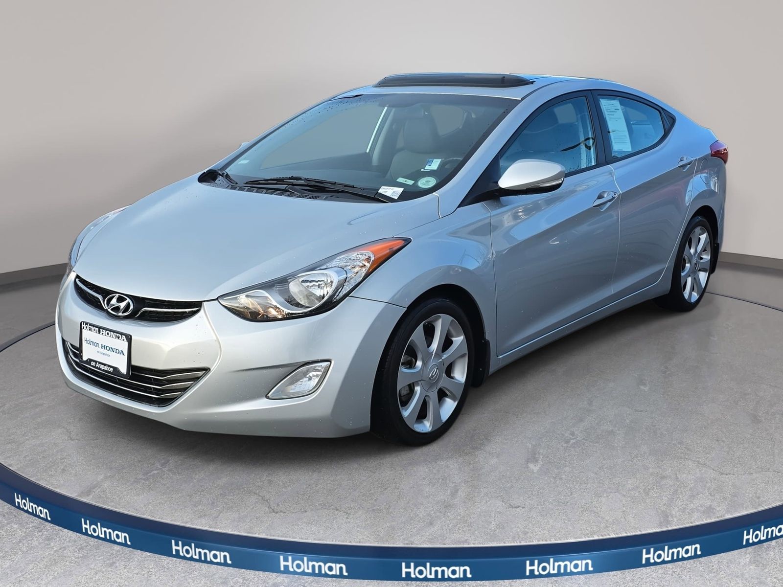 2013 Hyundai Elantra Limited's photo
