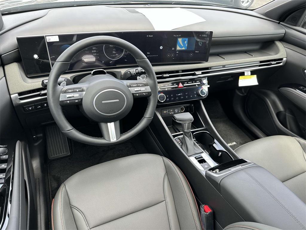 2025 Hyundai Santa Cruz Limited photo 2