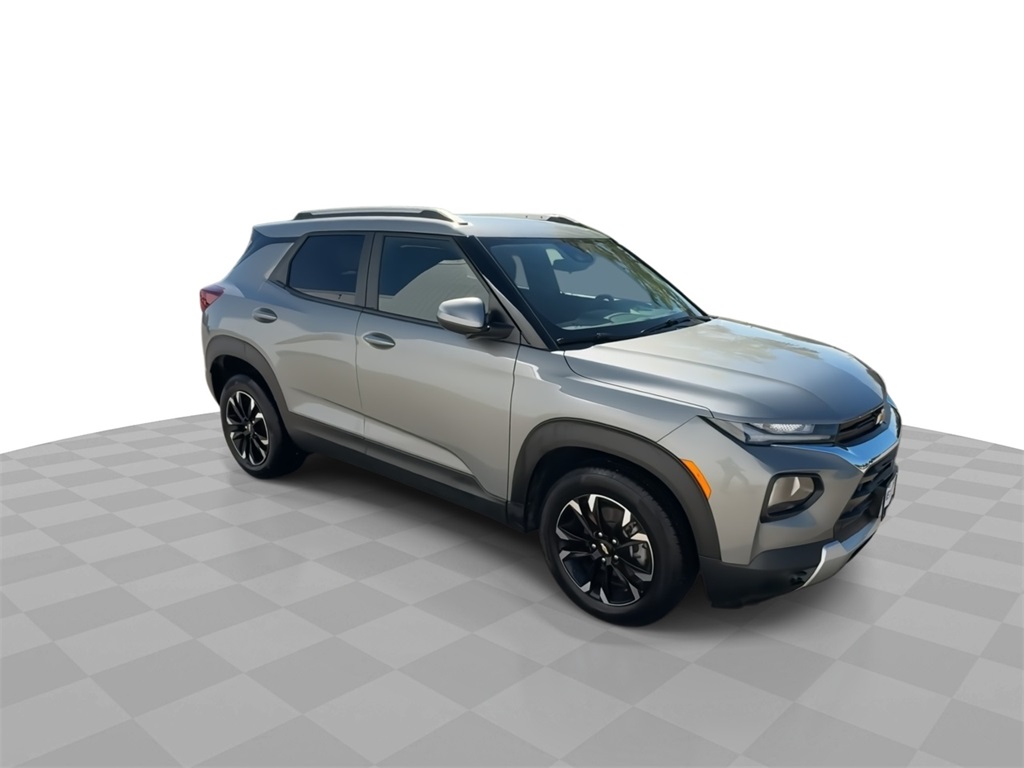 2023 Chevrolet Trailblazer LT photo 2
