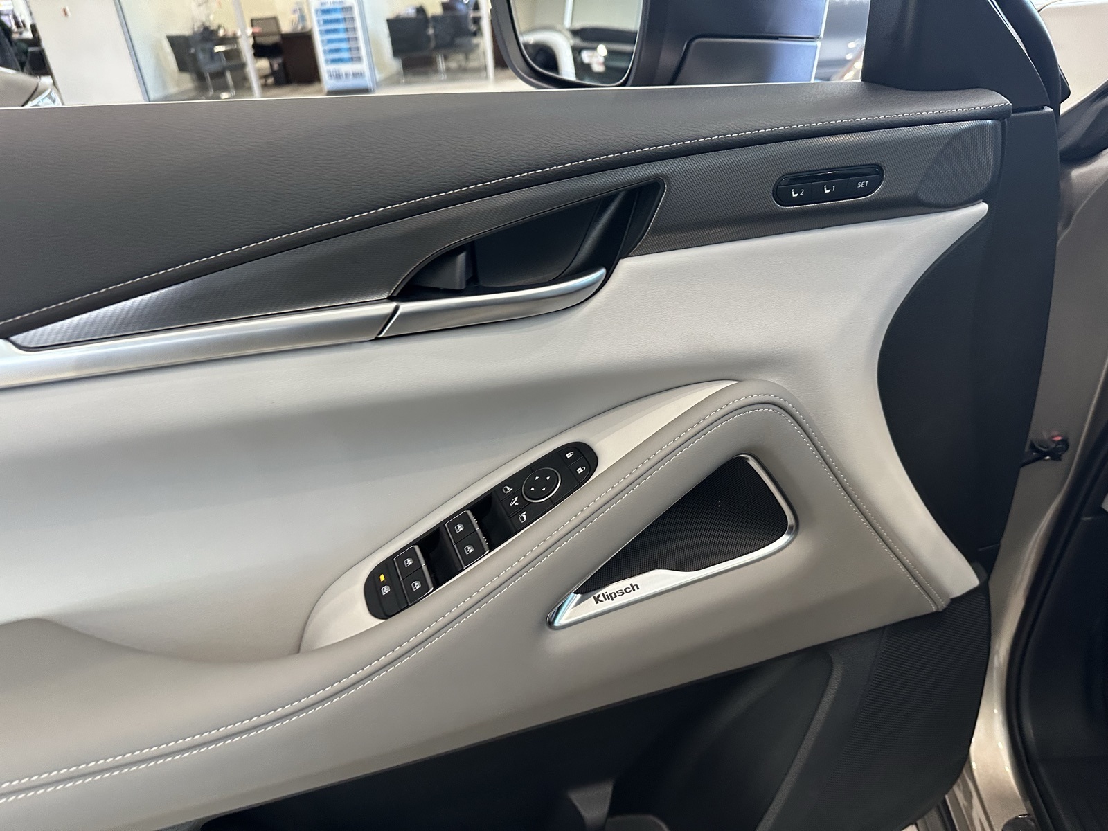 2026 Infiniti QX60 Luxe photo 10