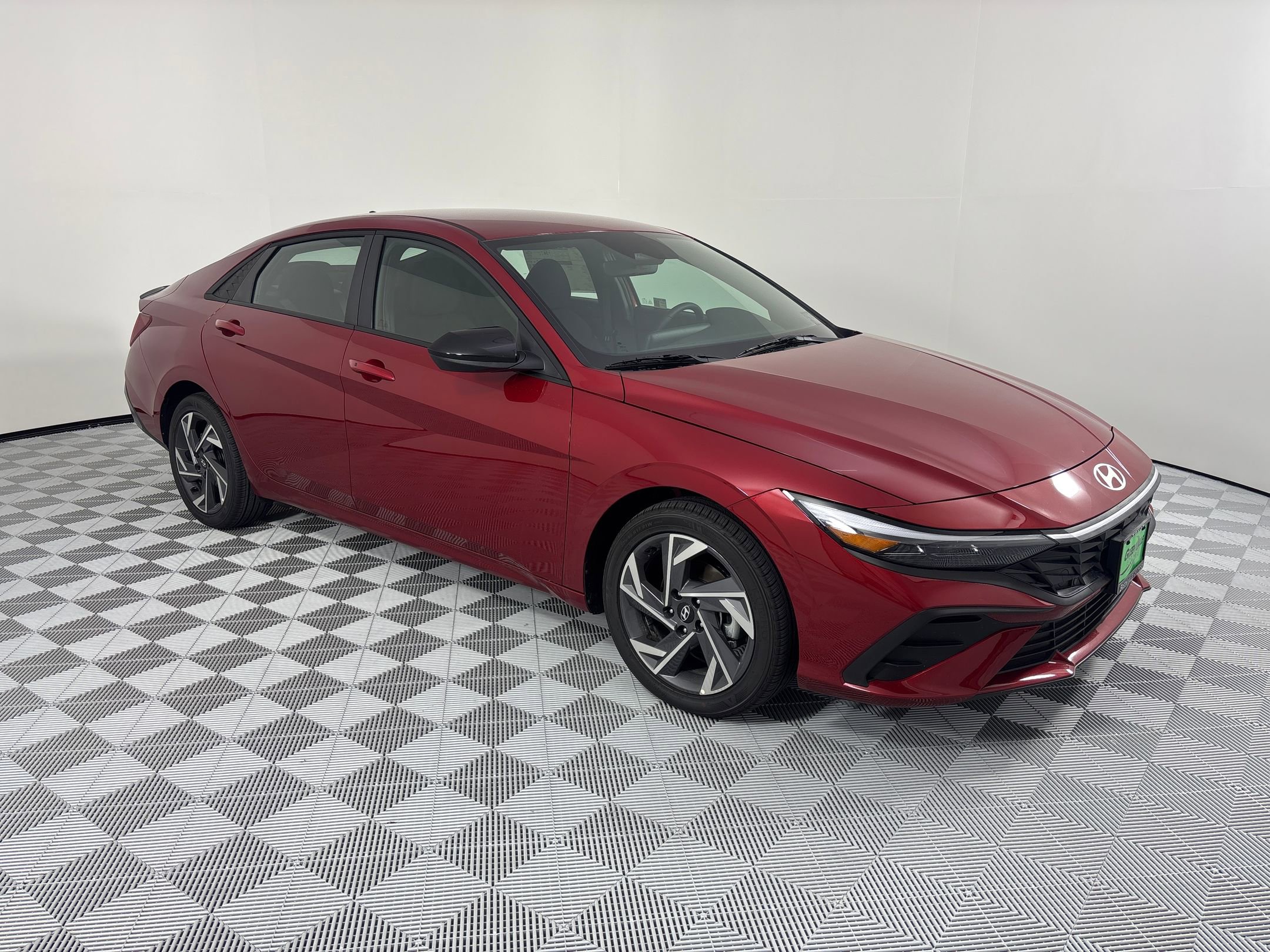 2025 Hyundai Elantra SEL Sport photo 6