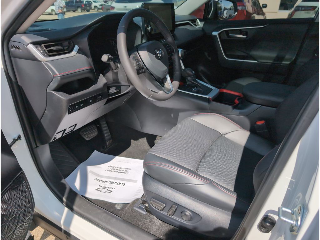 2024 Toyota RAV4 TRD photo 7