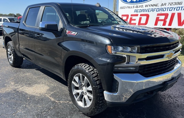 Used 2021 Chevrolet Silverado 1500 LT with VIN 1GCUYDED4MZ347300 for sale in Little Rock