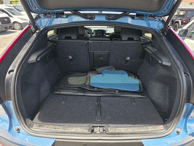 2022 Volvo C40 Recharge photo 17