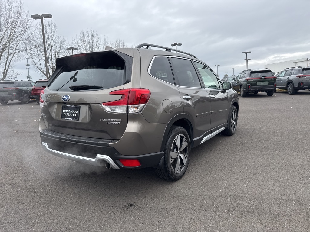 2019 Subaru Forester Touring photo 4