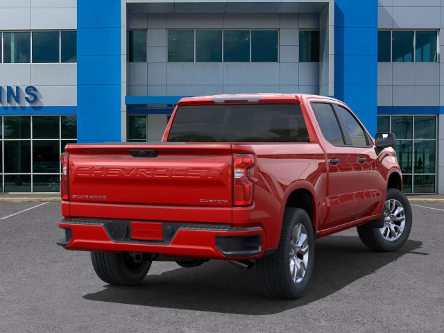 2025 Chevrolet Silverado 1500 Custom photo 4