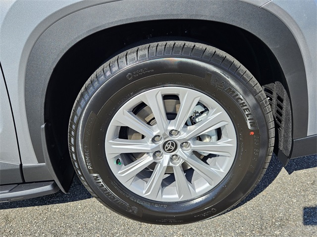 2025 Toyota Grand Highlander XLE photo 16