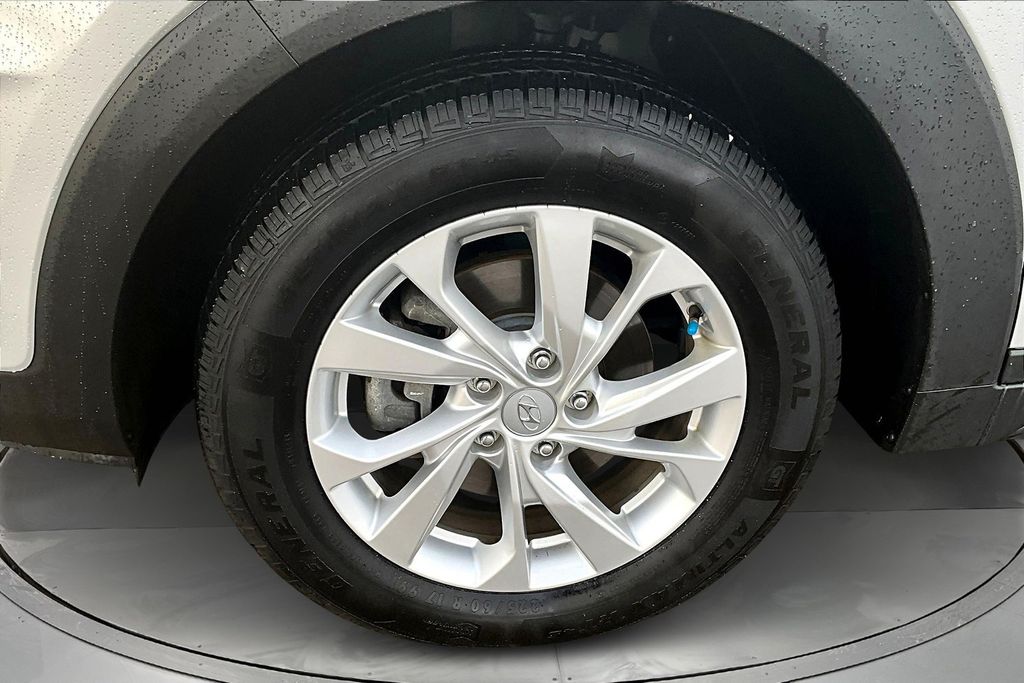 2019 Hyundai Tucson SE photo 25