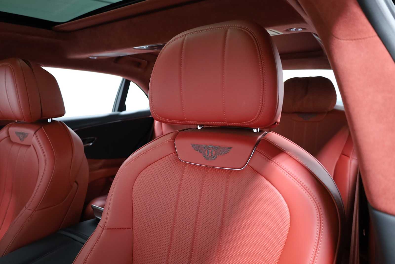 2021 Bentley Flying Spur V8 photo 15