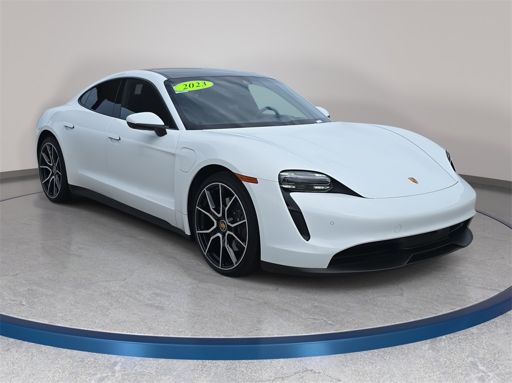 2023 Porsche Taycan Base photo 3