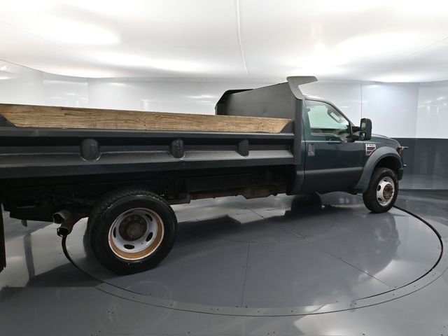 2010 Ford F-550 photo 4