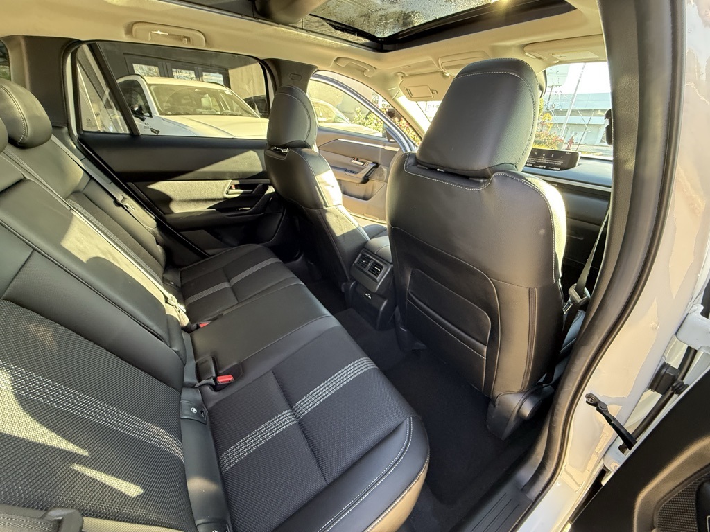 2024 Mazda CX-50 2.5 S Premium photo 4