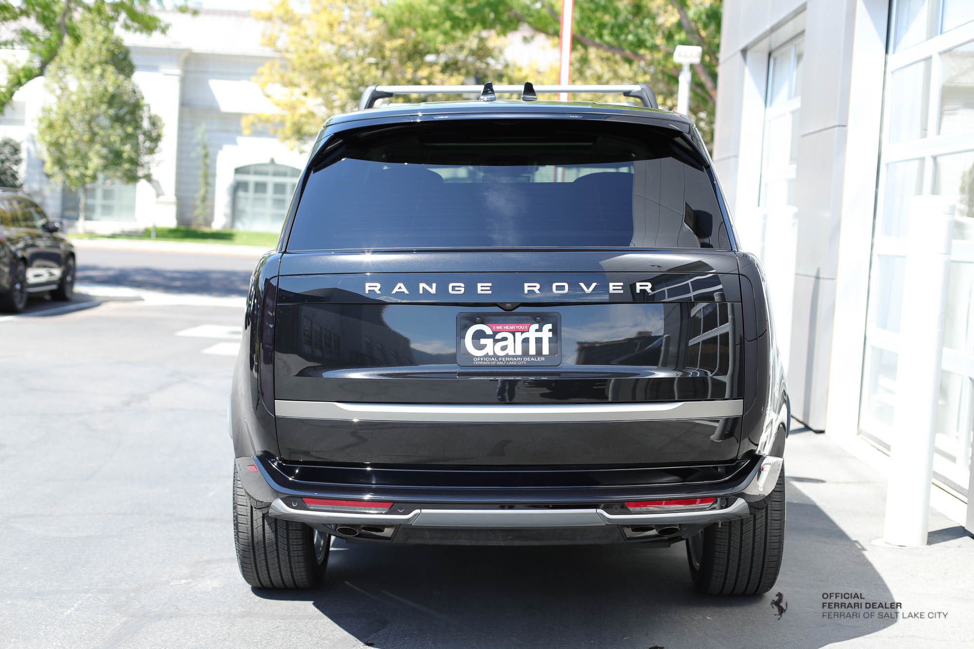 2025 Land Rover Range Rover Autobiography photo 4