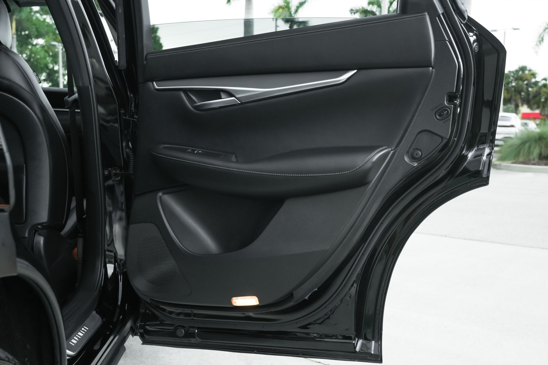 2025 Infiniti QX50 Luxe AWD photo 31