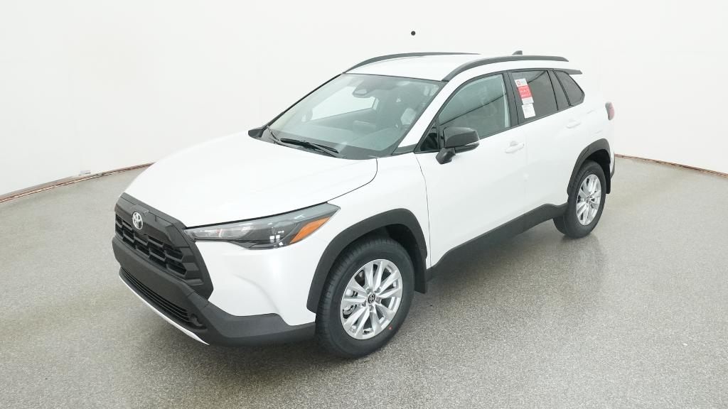 2026 Toyota Corolla Cross LE's photo