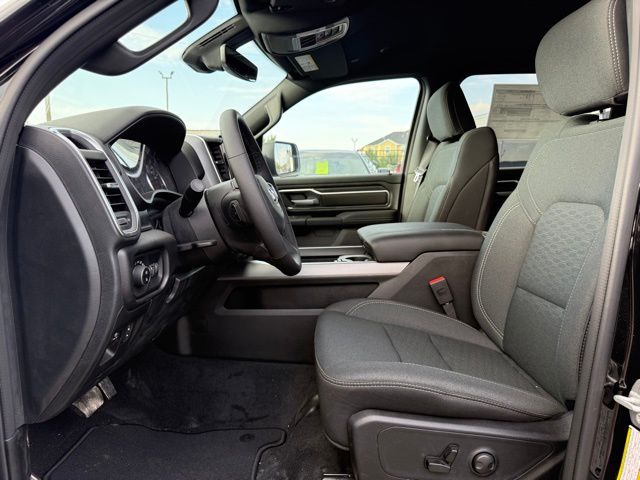 2025 Ram 1500 Big Horn Lone Star photo 3
