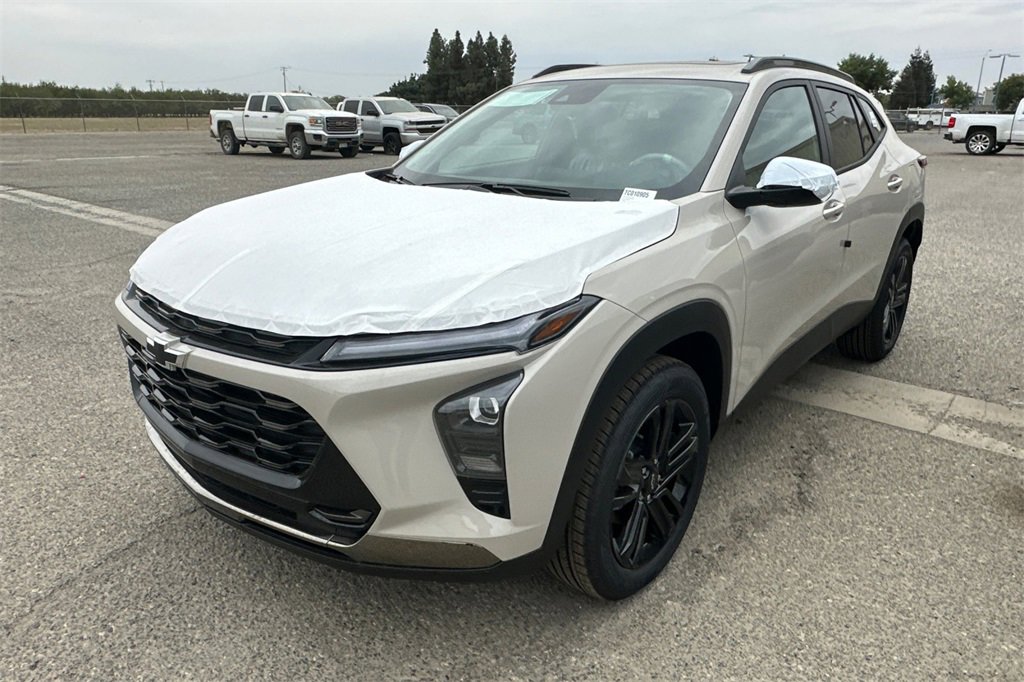 2026 Chevrolet Trax ACTIV photo 2