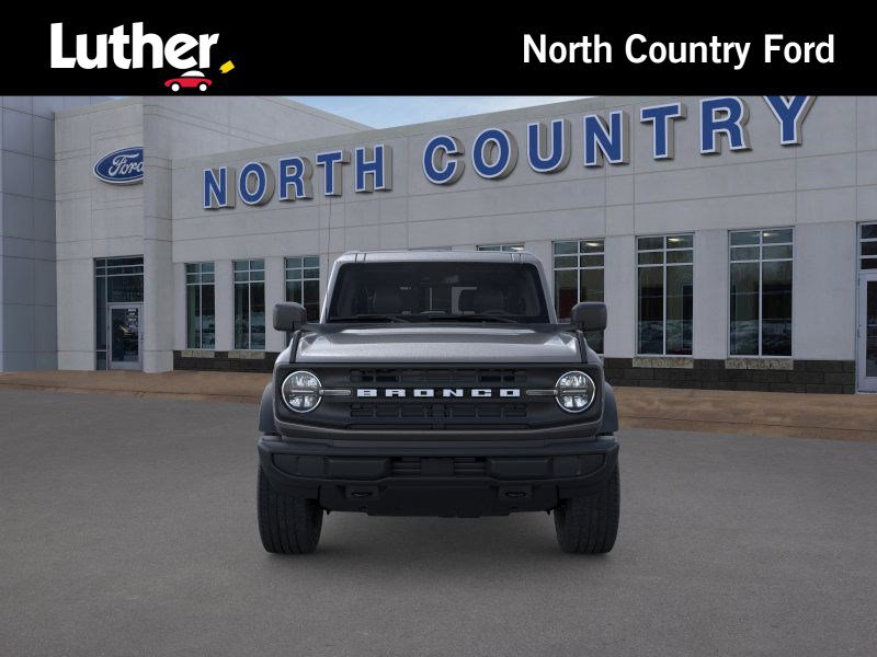 2025 Ford Bronco Base photo 3