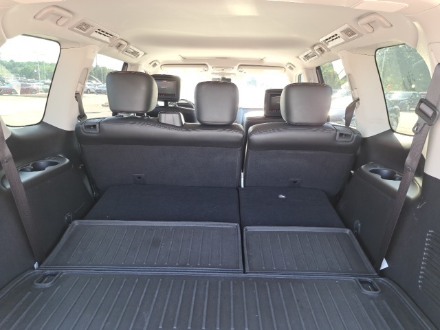 2019 Nissan Armada Platinum photo 11