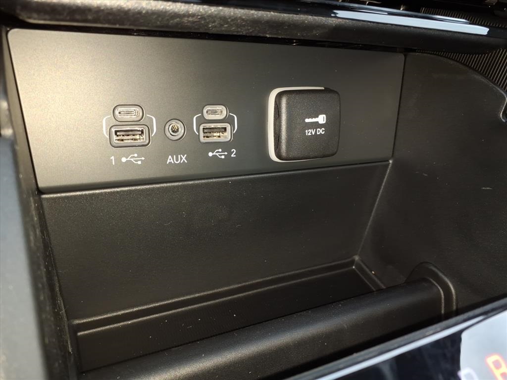 2025 Jeep Grand Cherokee Limited photo 15