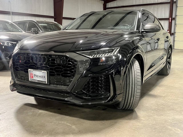 2021 Audi RS Q8 photo 3
